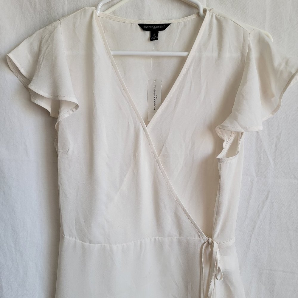 Banana Republic Sheer Faintly Off White Short Sleeve Wrap Blouse Medium NWT